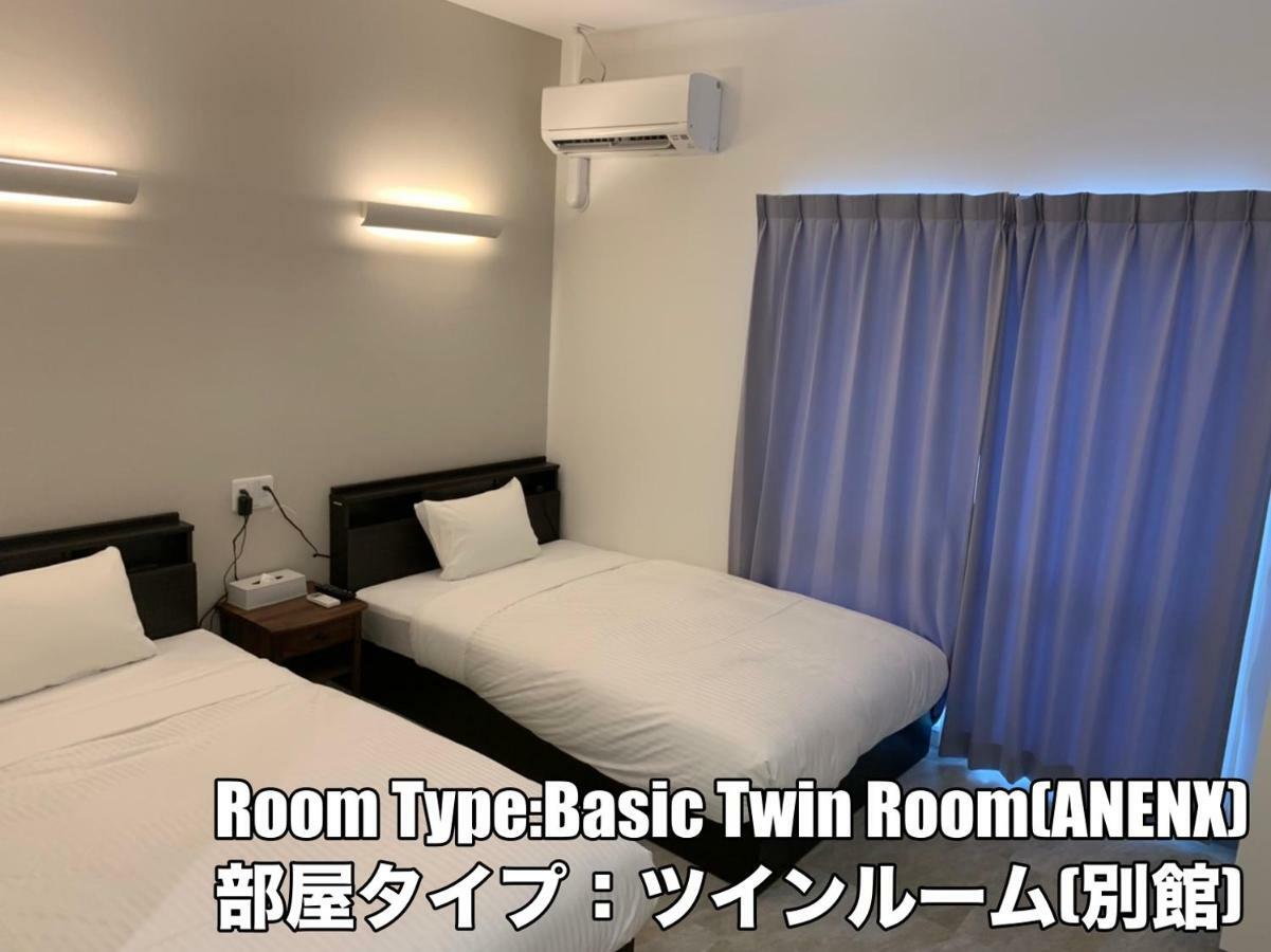 Hotel Mr.Kinjo Golden Cats Ishigaki  Exterior photo